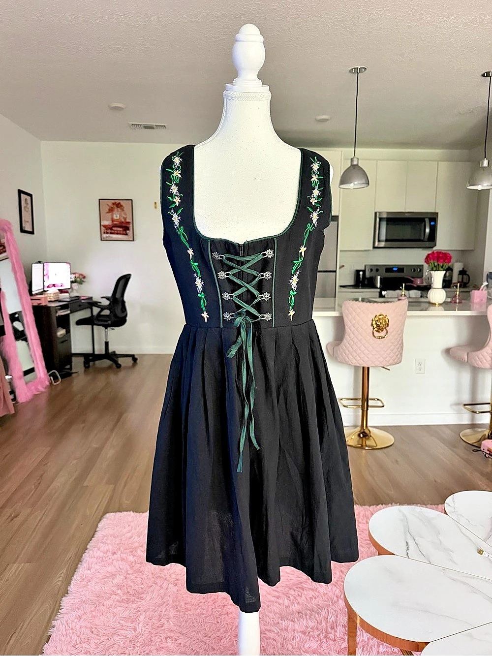 Black dirndl green details Floral Oktoberfest Mini Dress traditional German L